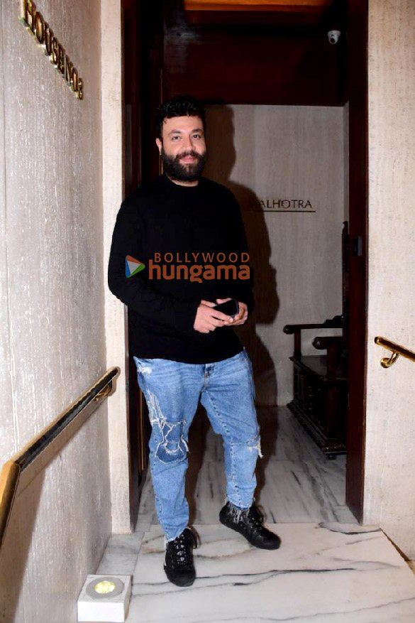 photos nushrratt bharuccha pooja hegde and others snapped at manish malhotras house in bandra 8