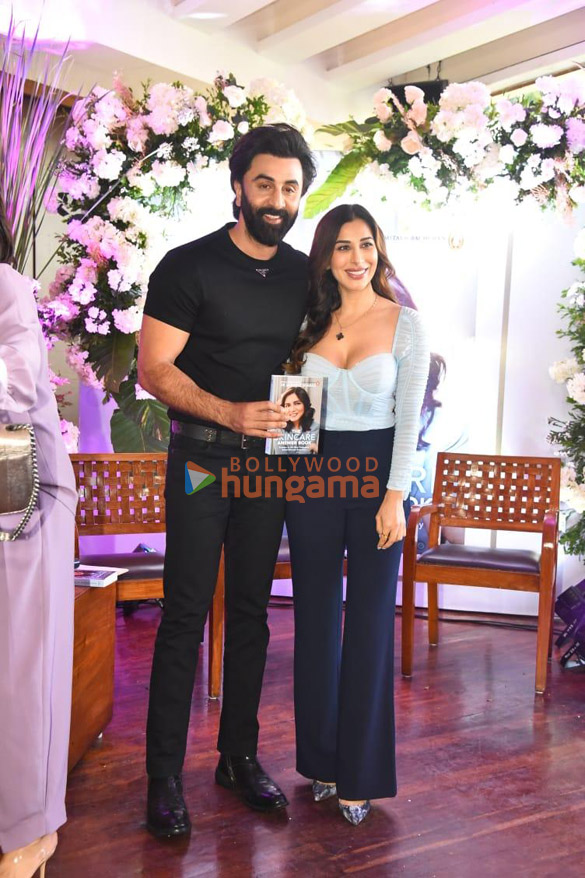 photos ranbir kapoor neetu singh and others attend dr jaishree sharads book launch 111 4