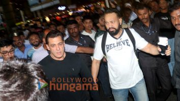 Photos: Salman Khan, Alia Bhatt, Juhi Chawla and others snapped at the airport