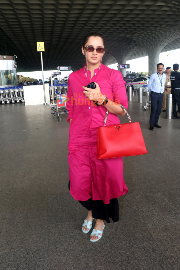 photos sania mirza abhishek banerjee and bhushan kumar snapped at the airport 4