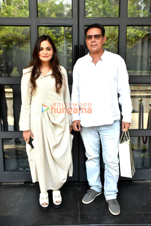 photos shama sikander karishma tanna kubraa sait and others snapped at ditas restro bar 15