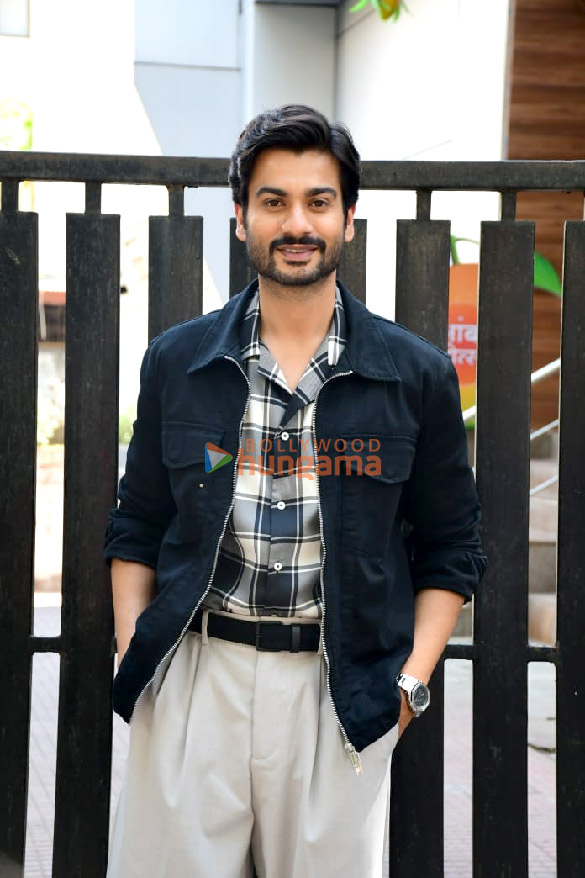 Photos: Sunny Kaushal spotted at the promotions of Chor Nikal Ke Bhaga Photos: Sunny Kaushal spotted at the promotions of Chor Nikal Ke Bhaga