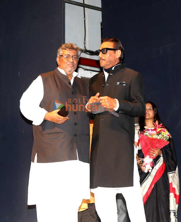 photos vidya balan asha bhosle others snapped at lata deenanath mangeshkar awards 16