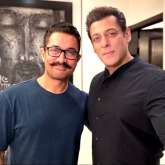 Salman Khan and Aamir Khan have Andaz Apna Apna reunion for Eid 2023 celebrations, see photo