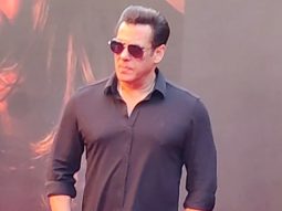 Salman Khan looks dashing as always at the trailer launch of ‘KBKKJ’