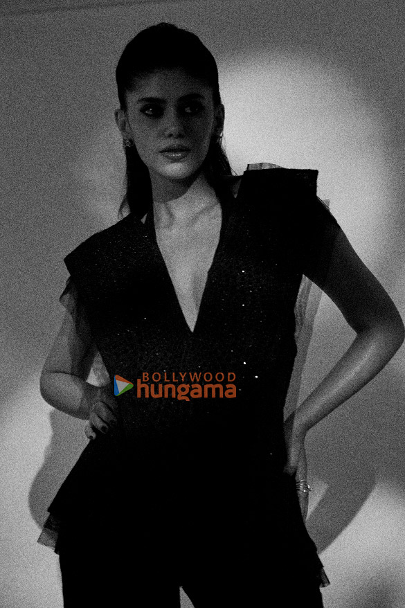 sanjana sanghi 1 132