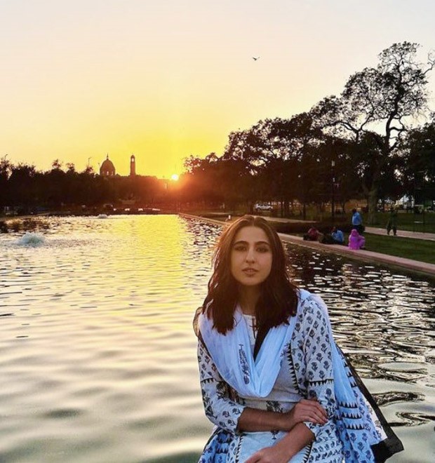 Sara Ali Khan once again proves that her love of salwar suits and her ethnic preference are unwavering as she takes in the Delhi sunset while wearing a black and white patterned salwar kameez