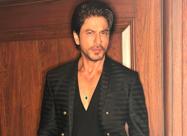 Shah Rukh Khan impresses in black as he gets suited for NMACC launch with family