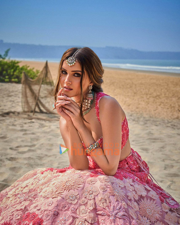 tara sutaria 2 123