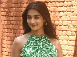 The adorable Pooja Hegde poses for paps