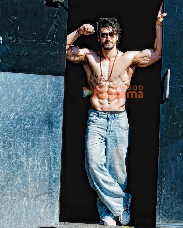tiger shroff 2 25