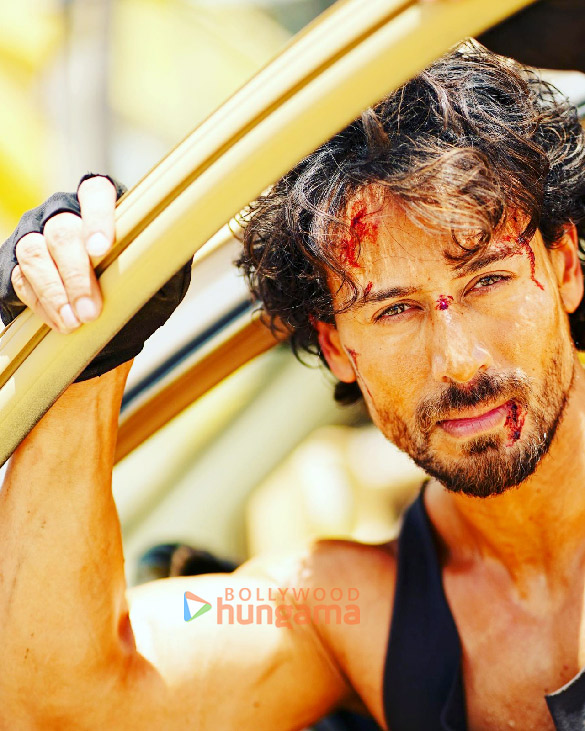 tiger shroff 2 28