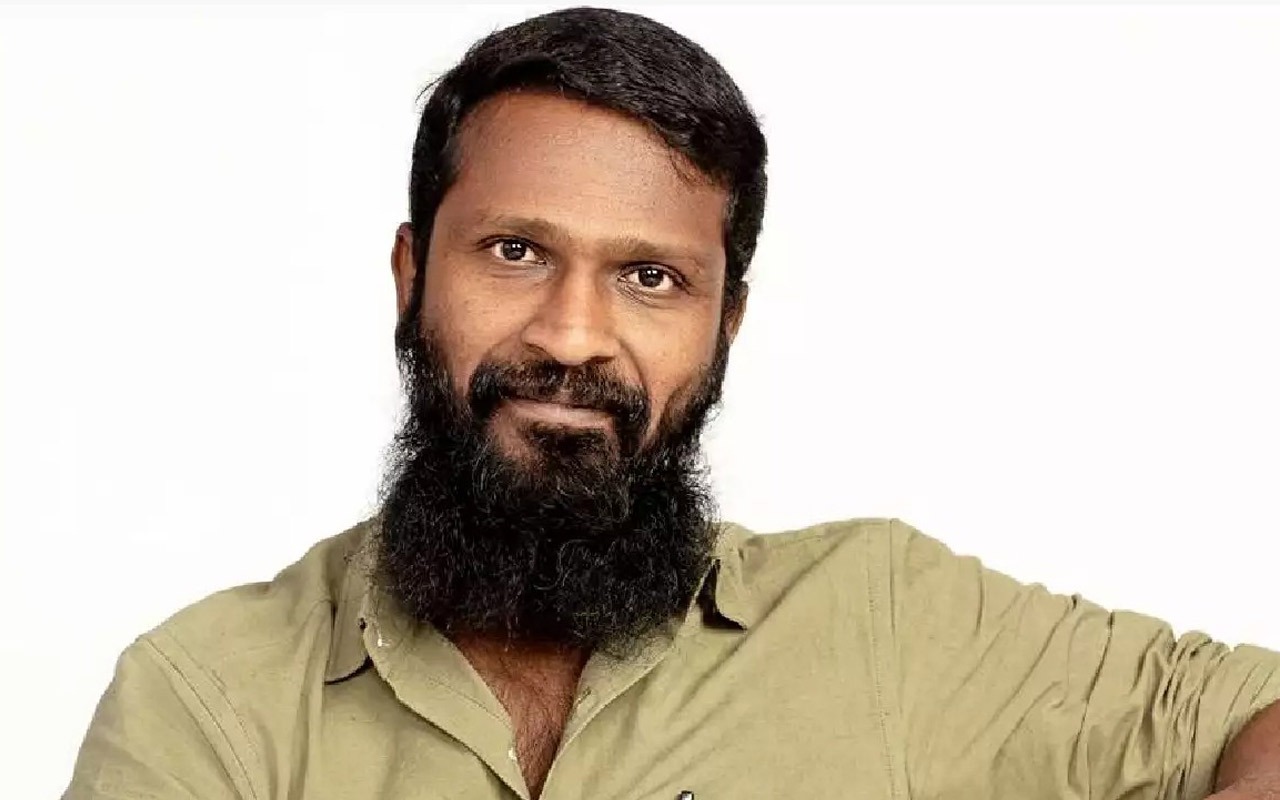 Vetrimaaran emphasizes importance of regional film acceptance; defines “real development and evolution” : Bollywood News