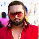 Yo Yo Honey Singh defends Uorfi Javed and her sense of fashion; says, “Wo kuch bhi pehne, 2023 hai ye”