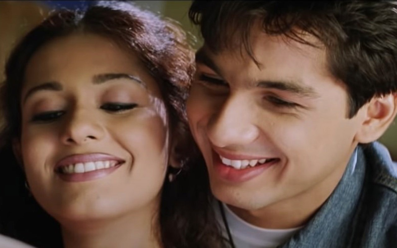 20 Years of Ishq Vishk EXCLUSIVE: Amrita Rao reveals how the producers persuaded her to sign the film: “Tips came home with a bouquet and cake which said, ‘We will make you a star’”