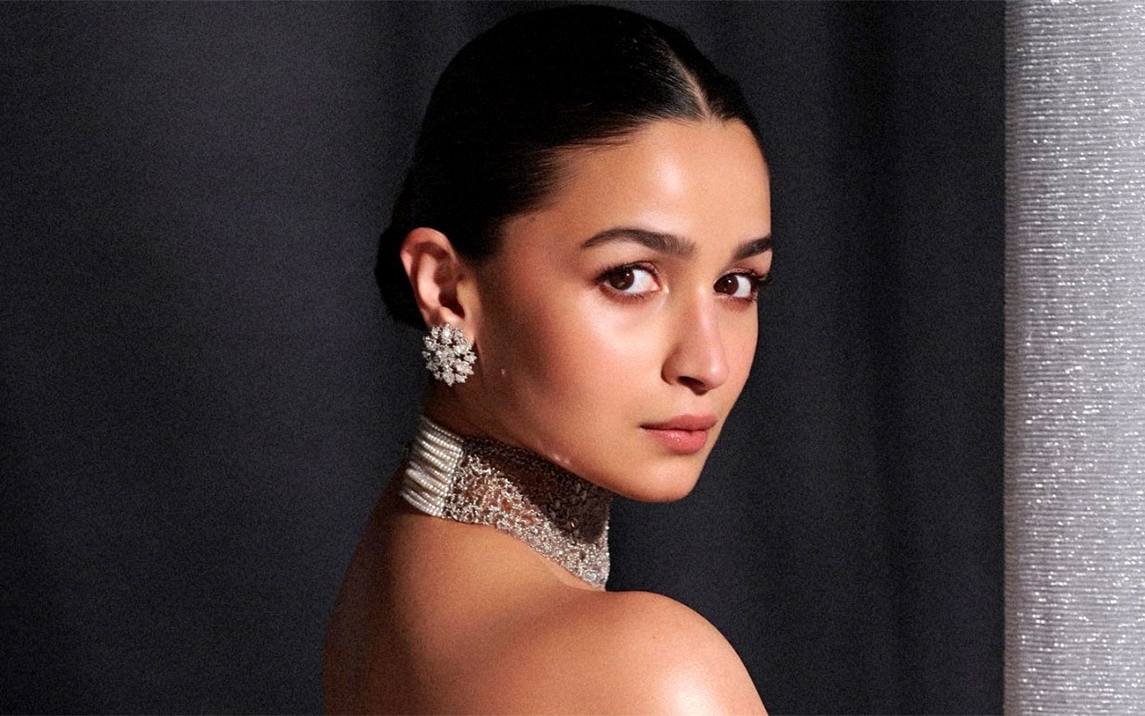 Alia Bhatt Becomes First Indian Global Ambassador For Premium International Brand Gucci : Bollywood News – Bollywood Hungama