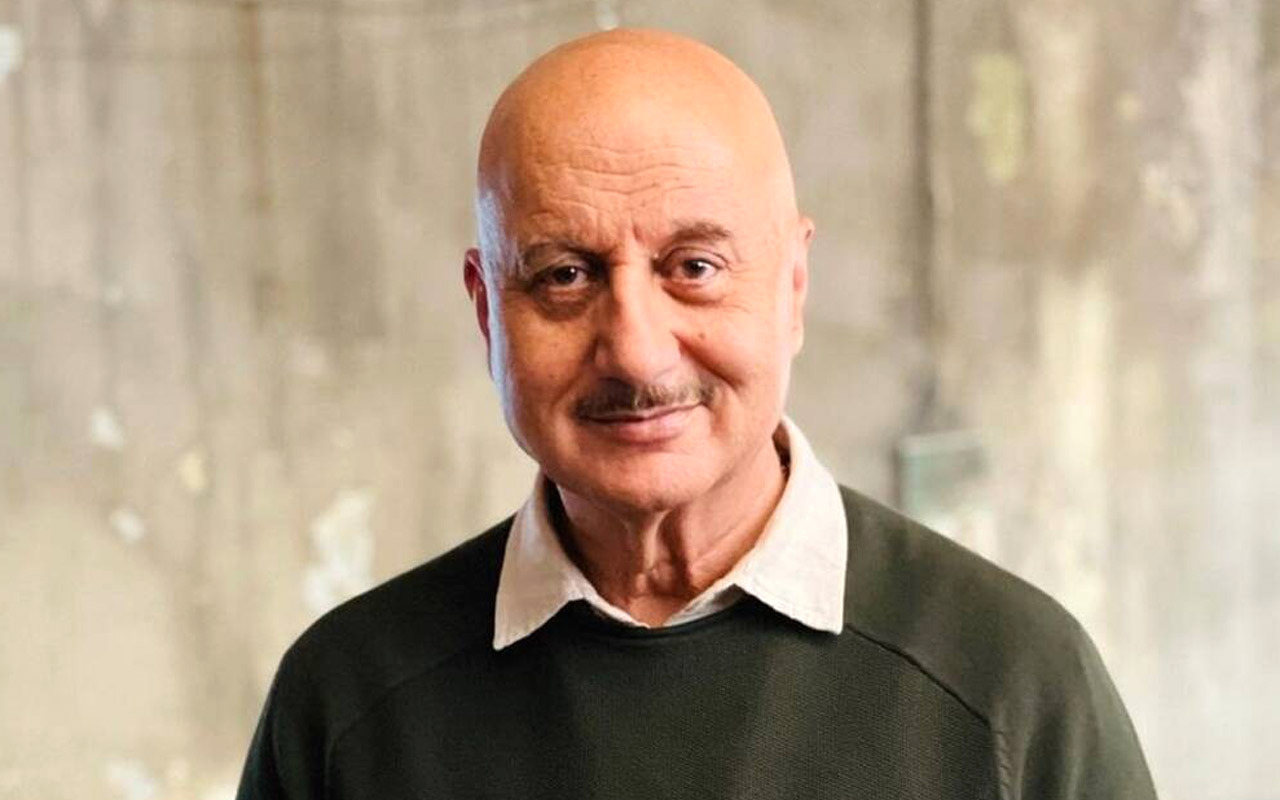 Anupam Kher asserts that he is India-centric, not politically inclined; says, “I am an Indian and my first interest is India” : Bollywood News