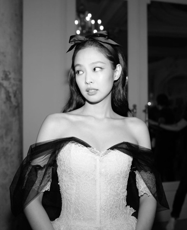 BLACKPINK’s Jennie spellbinds in Chanel midi lace dress for The Idol premiere at Cannes 2023 