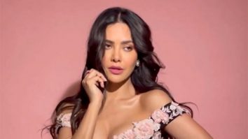 Esha Gupta looks breathtakingly gorgeous in black floral gown
