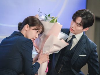 King The Land Trailer: 2PM member Lee Junho and Girls’ Generation’s YoonA are ready to serve grumpy male – sunshine female trope in upcoming romantic comedy King The Land Trailer: 2PM member Lee Junho and Girls’ Generation’s YoonA are ready to serve grumpy male – sunshine female trope in upcoming romantic comedy