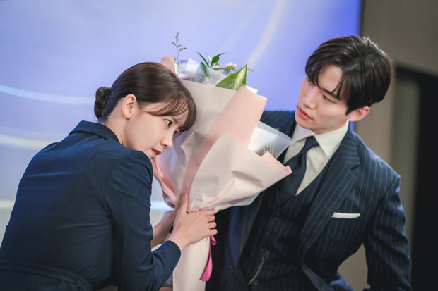 King The Land Trailer 2PM member Lee Junho and Girls' Generation’s YoonA are ready to serve grumpy male – sunshine female trope in upcoming romantic comedy 