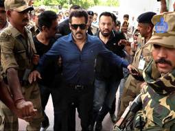 Mumbai Police issues lookout circular against man threatening Salman Khan