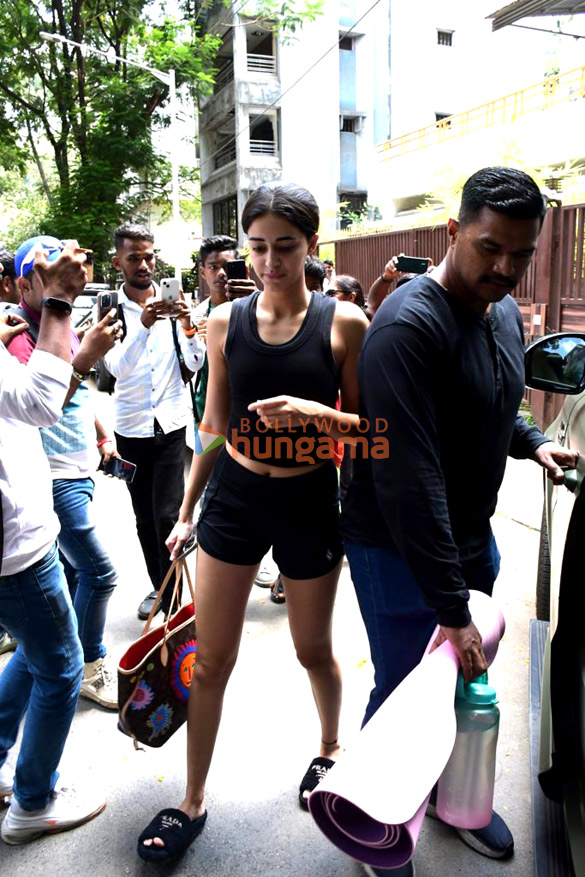 photos ananya panday spotted at anshuka yoga in bandra 4 29