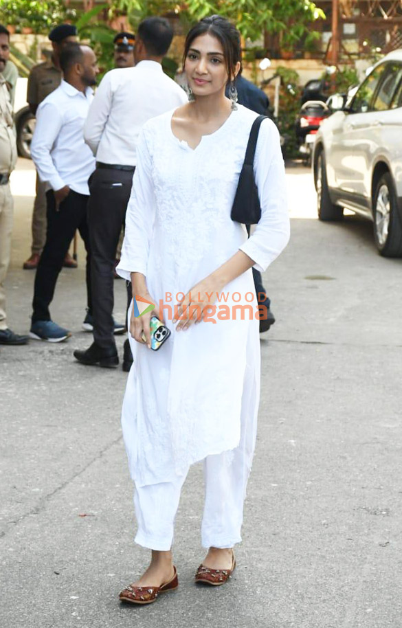photos cast of the kerala story snapped promoting their film 2