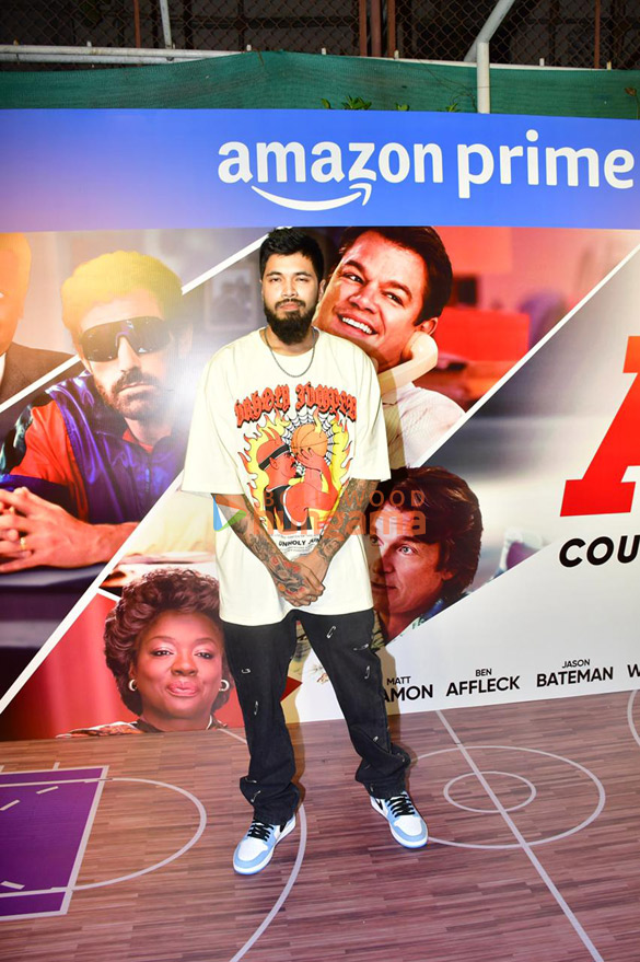photos celebs grace the premiere of air courting a legend 7