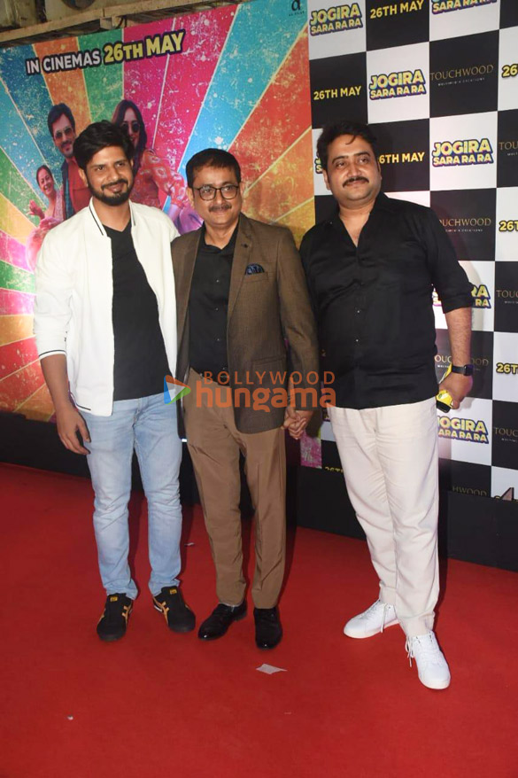 photos celebs grace the premiere of jogira sara ra ra 80 6