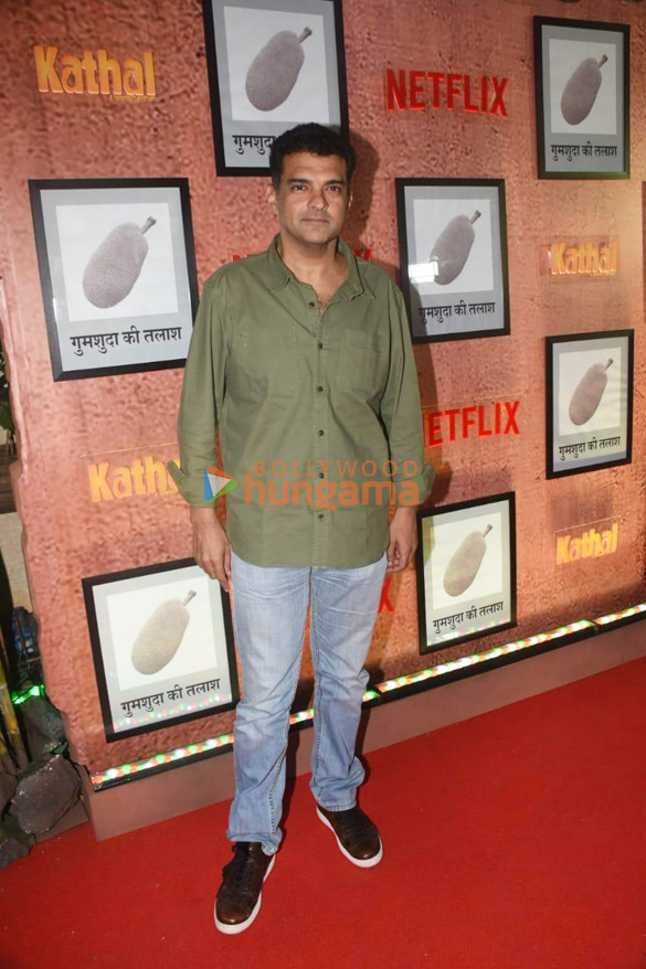 photos celebs grace the premiere of khatal 11
