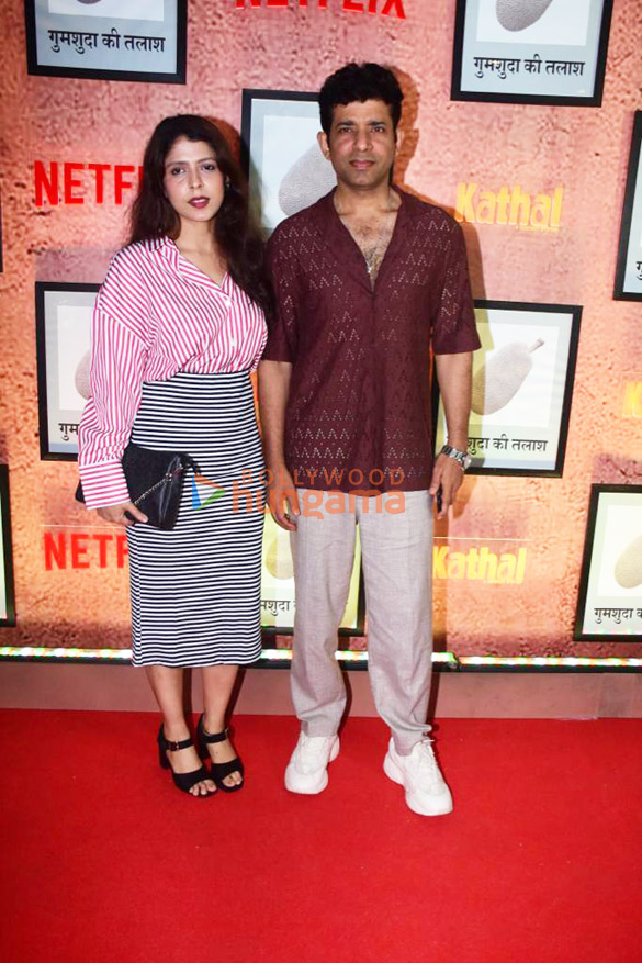 photos celebs grace the premiere of khatal 19