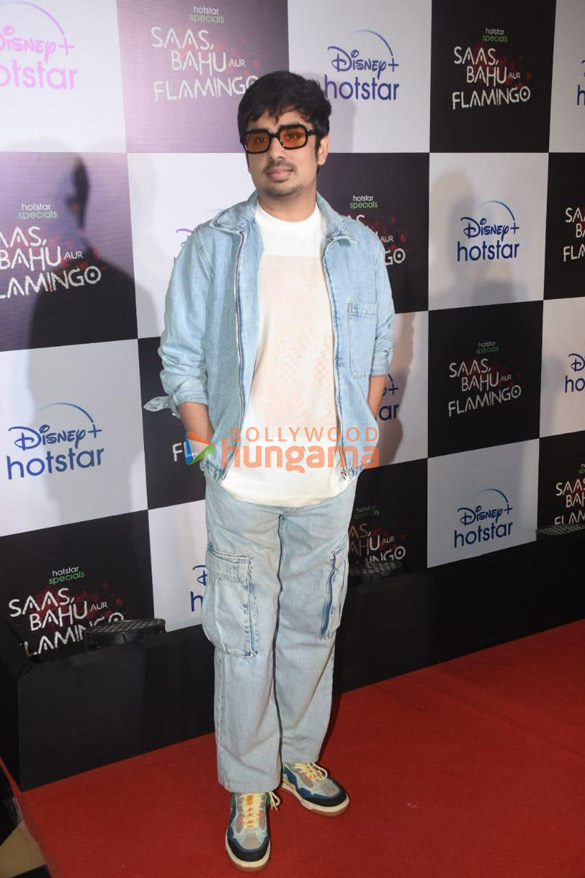 photos celebs grace the premiere of saas bahu aur flamingo 8