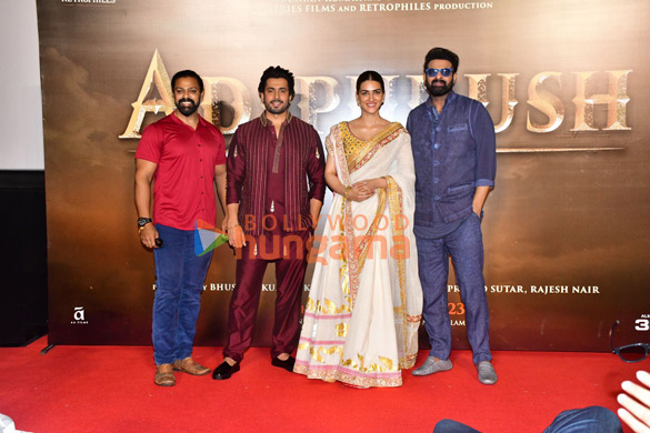 photos celebs grace the trailer launch of adipurush 1008 3