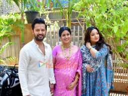 Photos: Ishita Dutta and Vatsal Sheth snapped at their baby shower with Tanushree Dutta