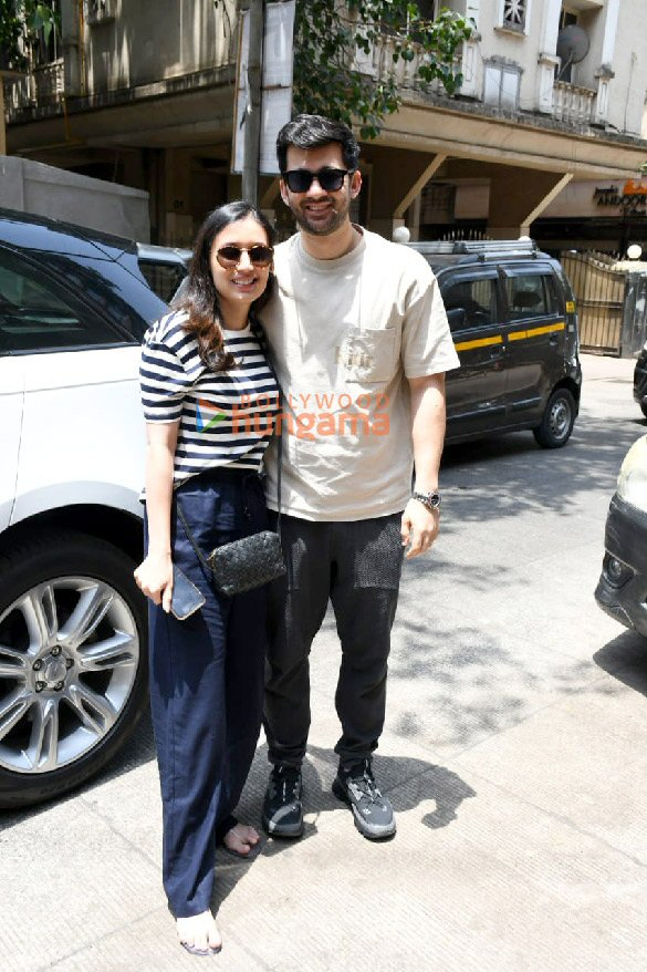 photos karan deol snapped with fiance drishya acharya after a lunch date at la loca maria in bandra 5