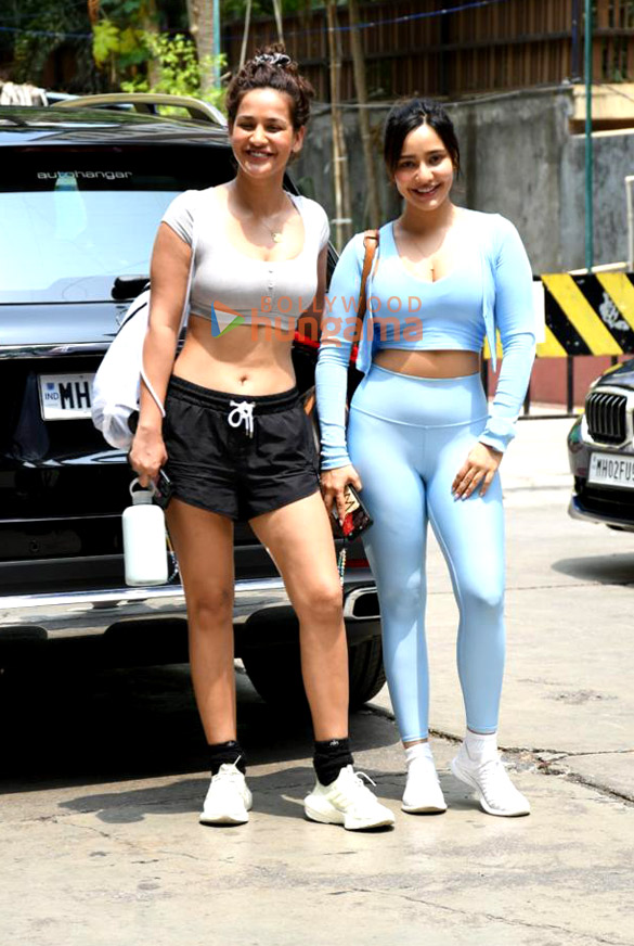 photos neha sharma and aisha sharma snapped outside the gym in bandra 3 4