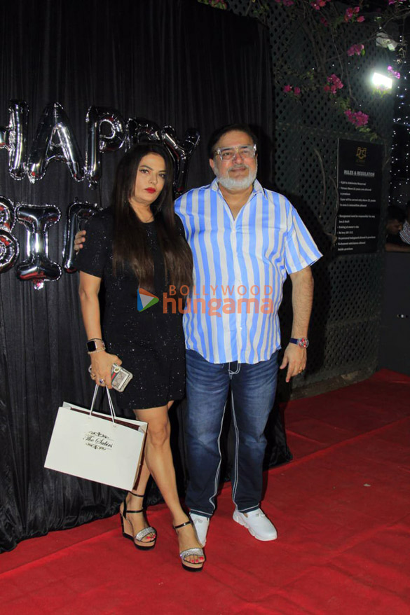 photos palak muchhal at her brother palash muchhals birthday party in andheri1 4