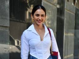 Photos: Rakul Preet Singh snapped at the Puja Films’ in Juhu
