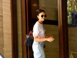 Photos: Rakul Preet Singh spotted outside a clinic in Santacruz