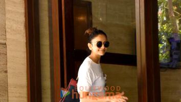 Photos: Rakul Preet Singh spotted outside a clinic in Santacruz