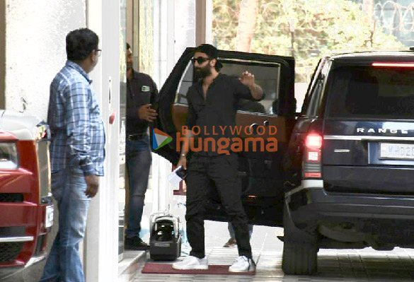photos ranbir kapoor spotted at t series office 3