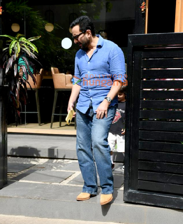 photos saif ali khan and taimur ali khan snapped outside a cafe in bandra 2