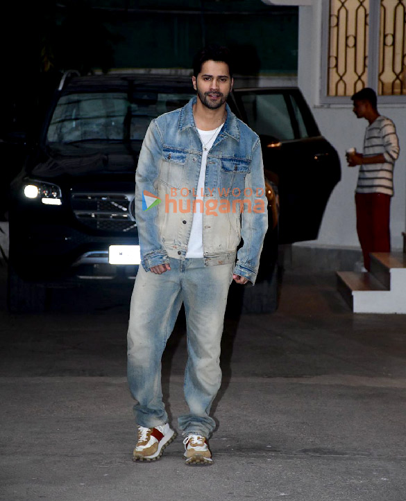 photos varun dhawan spotted at a dubbing studio 3