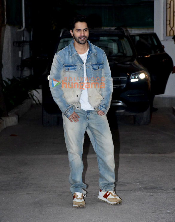 photos varun dhawan spotted at a dubbing studio 5