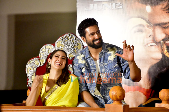 photos vicky kaushal sara ali khan and others grace the trailer launch of zara hatke zara bach ke 3