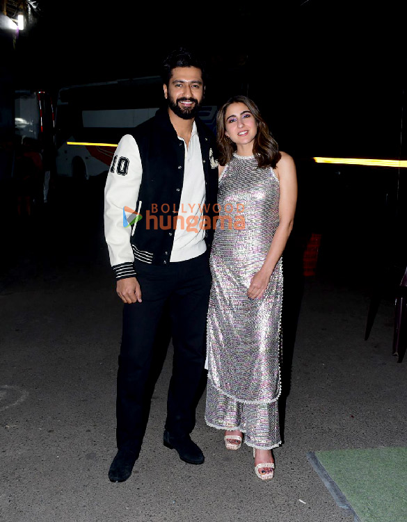 Photos: Vicky Kaushal and Sara Ali Khan snapped promoting Zara Hatke Zara Bach Ke on the sets of The Kapil Sharma Show Photos: Vicky Kaushal and Sara Ali Khan snapped promoting Zara Hatke Zara Bach Ke on the sets of The Kapil Sharma Show