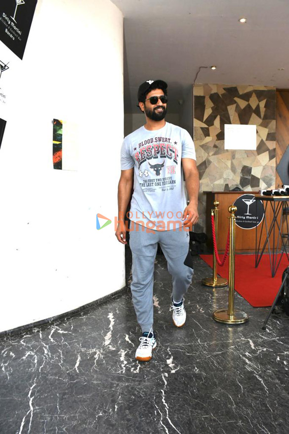 photos vicky kaushal snapped at the gym in bandra 2