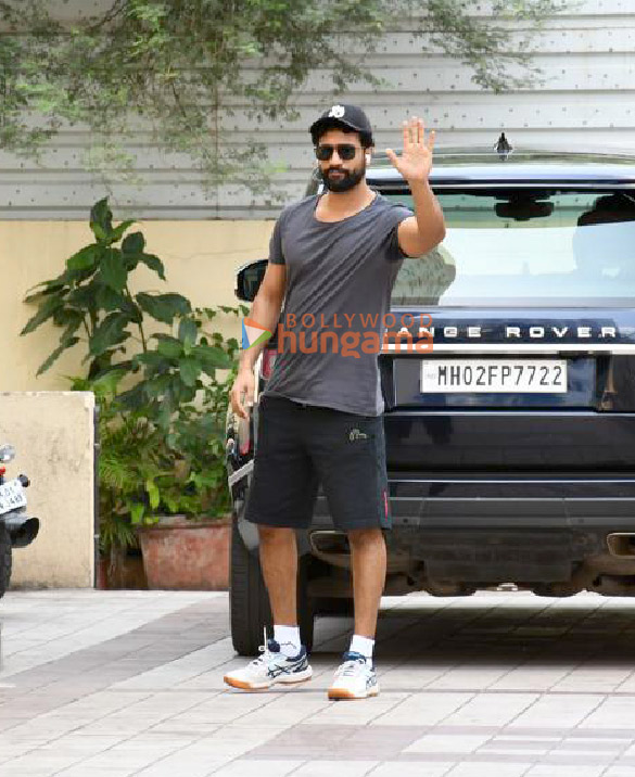 photos vicky kaushal snapped at the gym in bandra 5