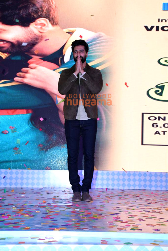 photos vicky kaushal snapped promoting his film zara hatke zara bach ke 4